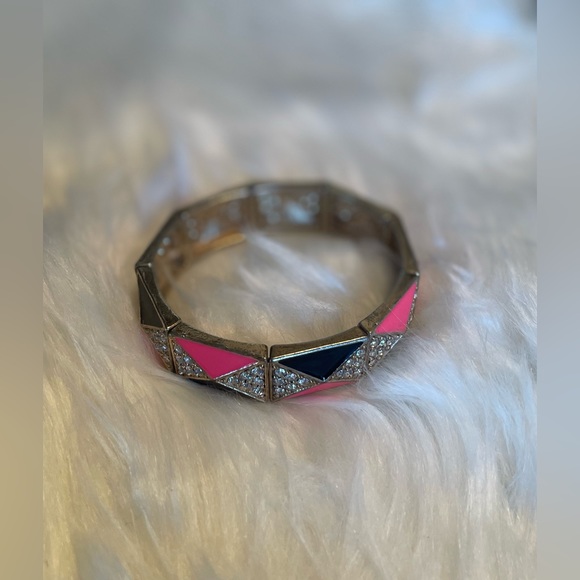 GEOMETRIC GOLD BRACELET ✨ - Picture 2 of 4